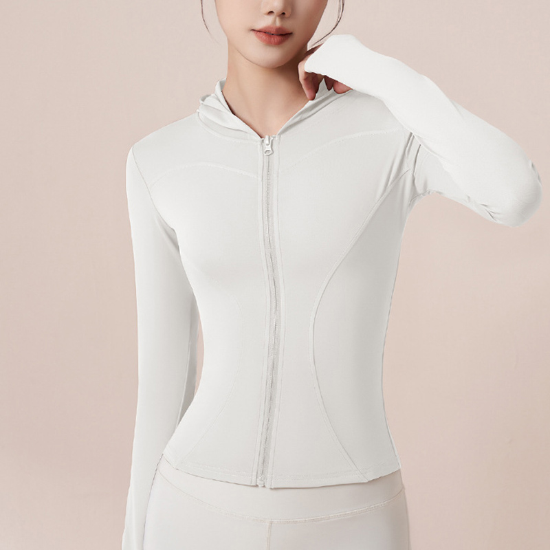 سترة يوجا بقلنسوة عالية المرون - مراجعة Yoga Fitness Hoodie وسعره