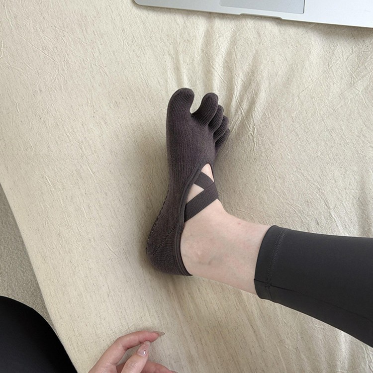جوارب يوغا نسائية بخمسة أصابع  - مراجعة Fitness Yoga Pilates وسعره