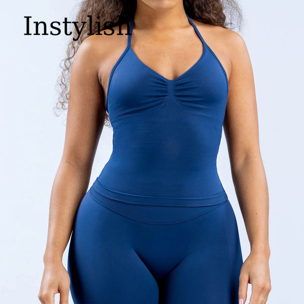 طقم يوجا نسائي من قطعتين بدون  - مراجعة Yoga Fitness Gym وسعره